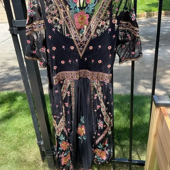 Roxanna Mesh Dress - Picture 2 of 7